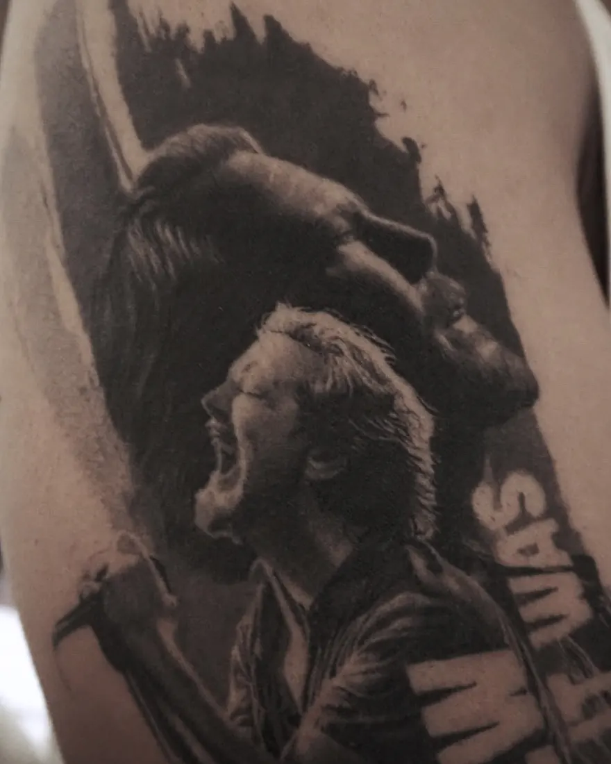 El mismo tatuaje black and grey curado el día 30